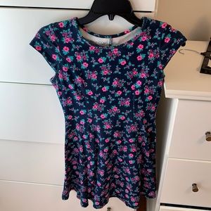 Flowery dress, long and flowy